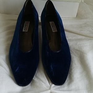 Talbots Blue suede low heels